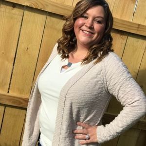 Meet your Posher, Holly